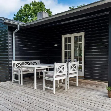 Cosy Retreat In Henne Strand-by Traum Nyaraló Henne Strand